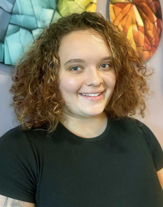 Taylor Brightman<br />
Licensed Massage Therapist